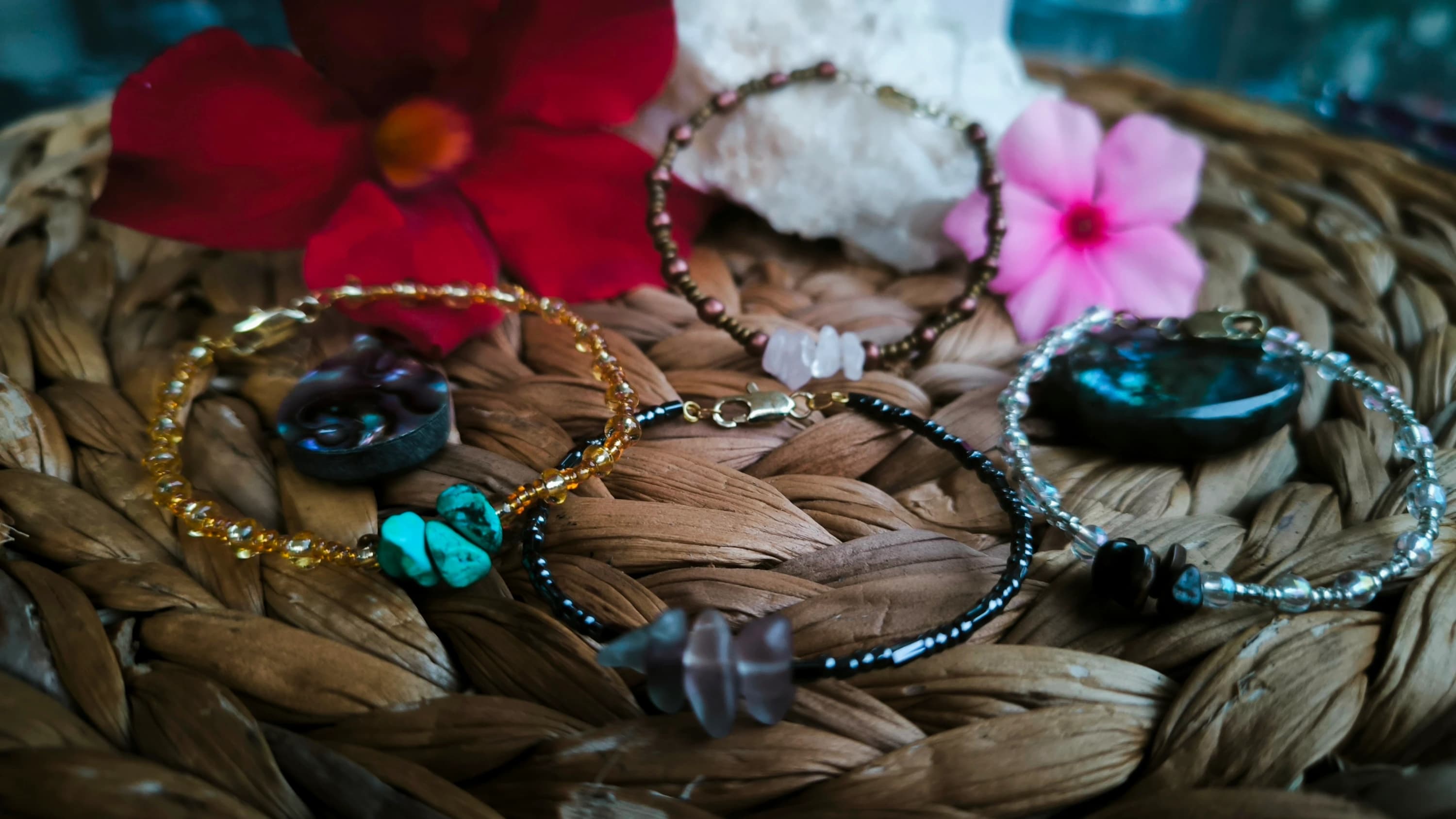 ✨ Bracelets de la Collection "Aura" – Finesse & Lithothérapie
